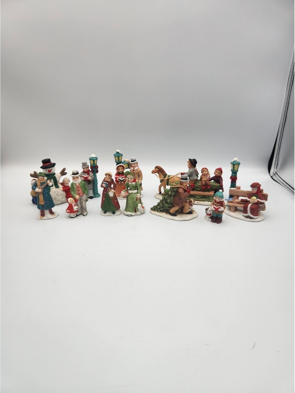 Christmas Village Figurines Set Holiday Seasonal Decor People Snowman Lamp H3
